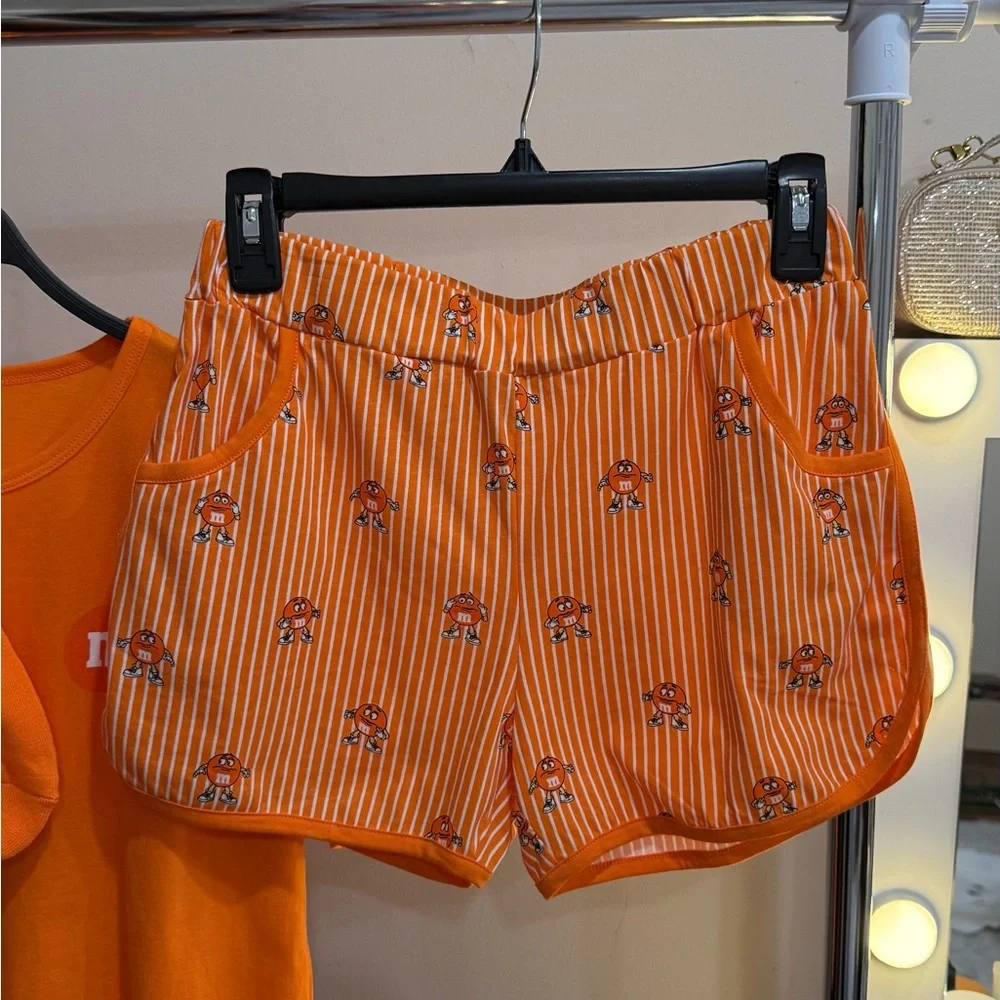 M&M’s Orange Matching Set — NWT 🍊